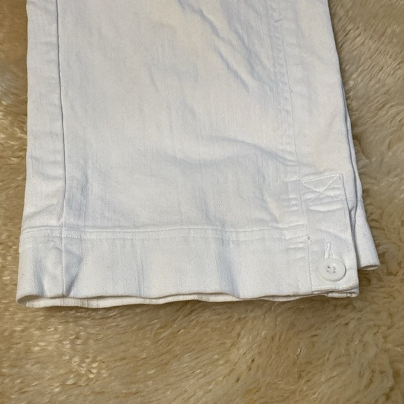 White denim capris size 12 - Picture 7 of 9